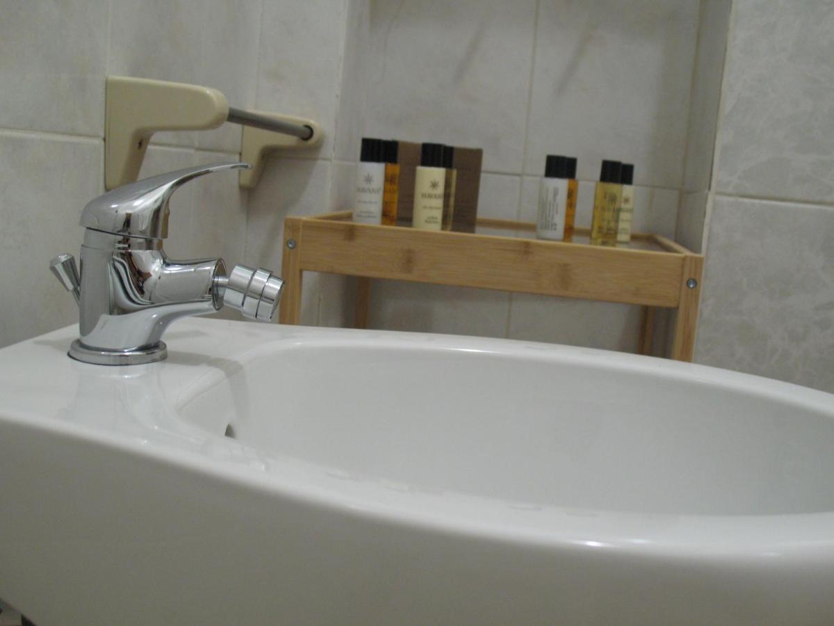 Bed&Bed Tommaso Fazzello Only Rooms Taormina Exterior photo